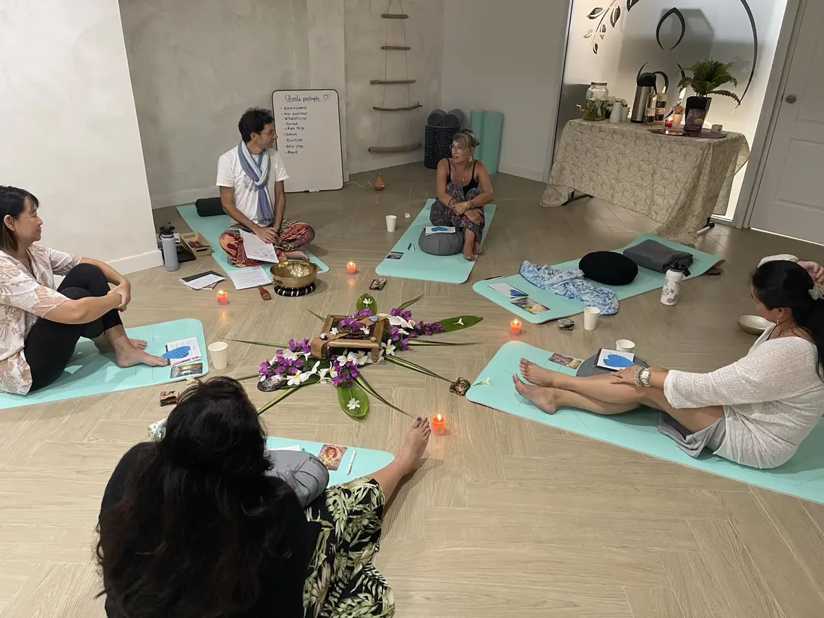 Cercle de parole — participants assis en cercle